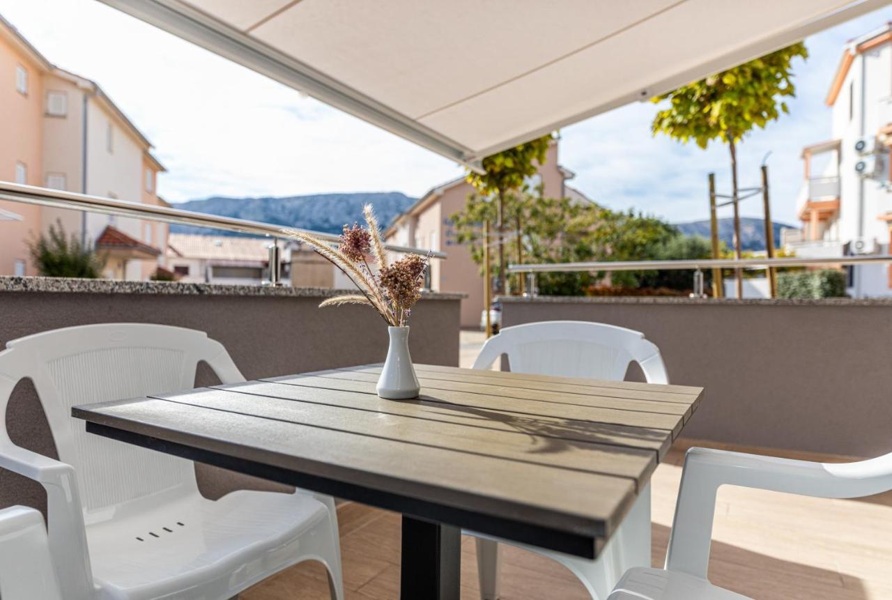 Apartments Crnekovic III Baska  Exterior photo