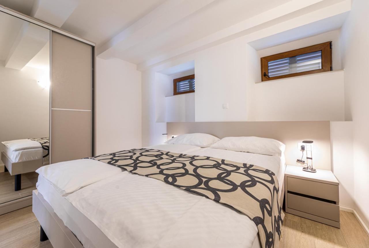 Apartments Crnekovic III Baska  Exterior photo