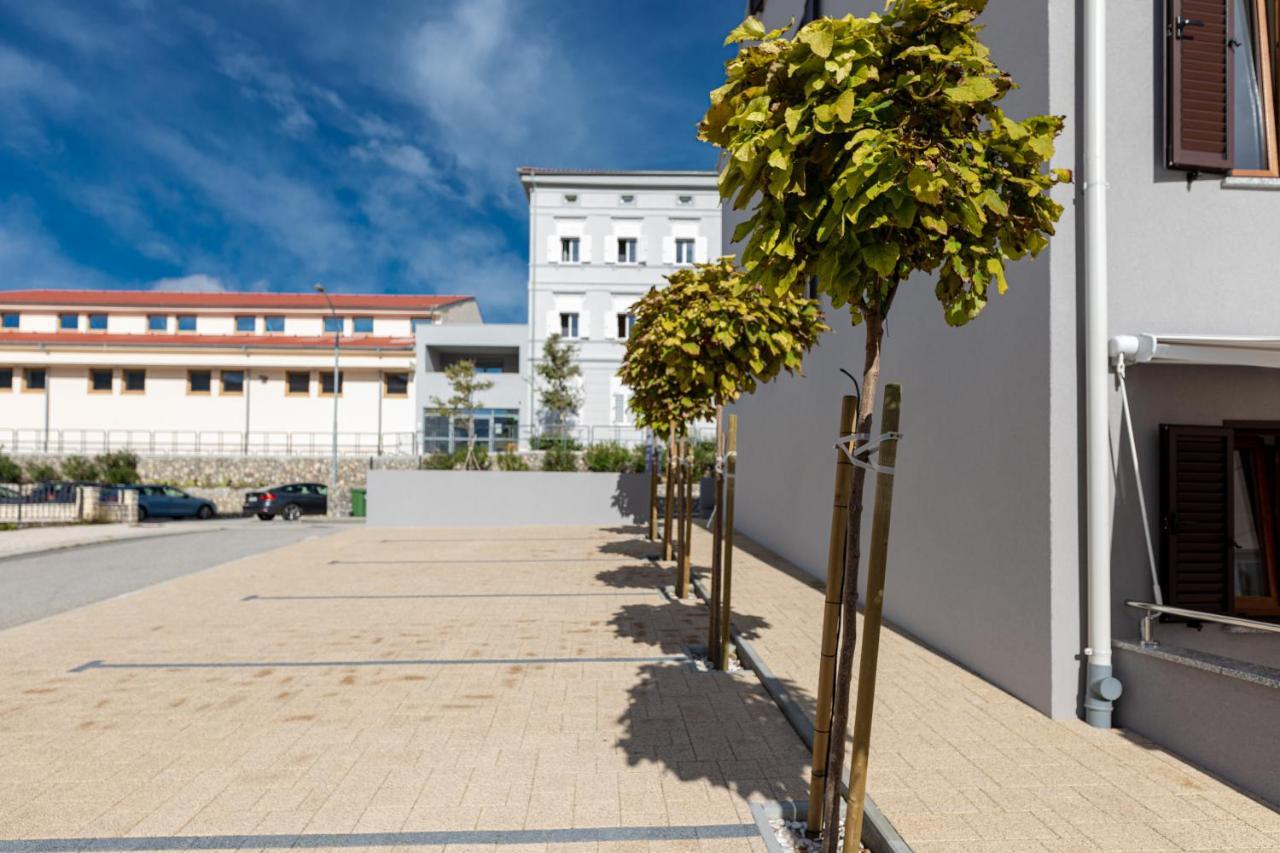 Apartments Crnekovic III Baska  Exterior photo