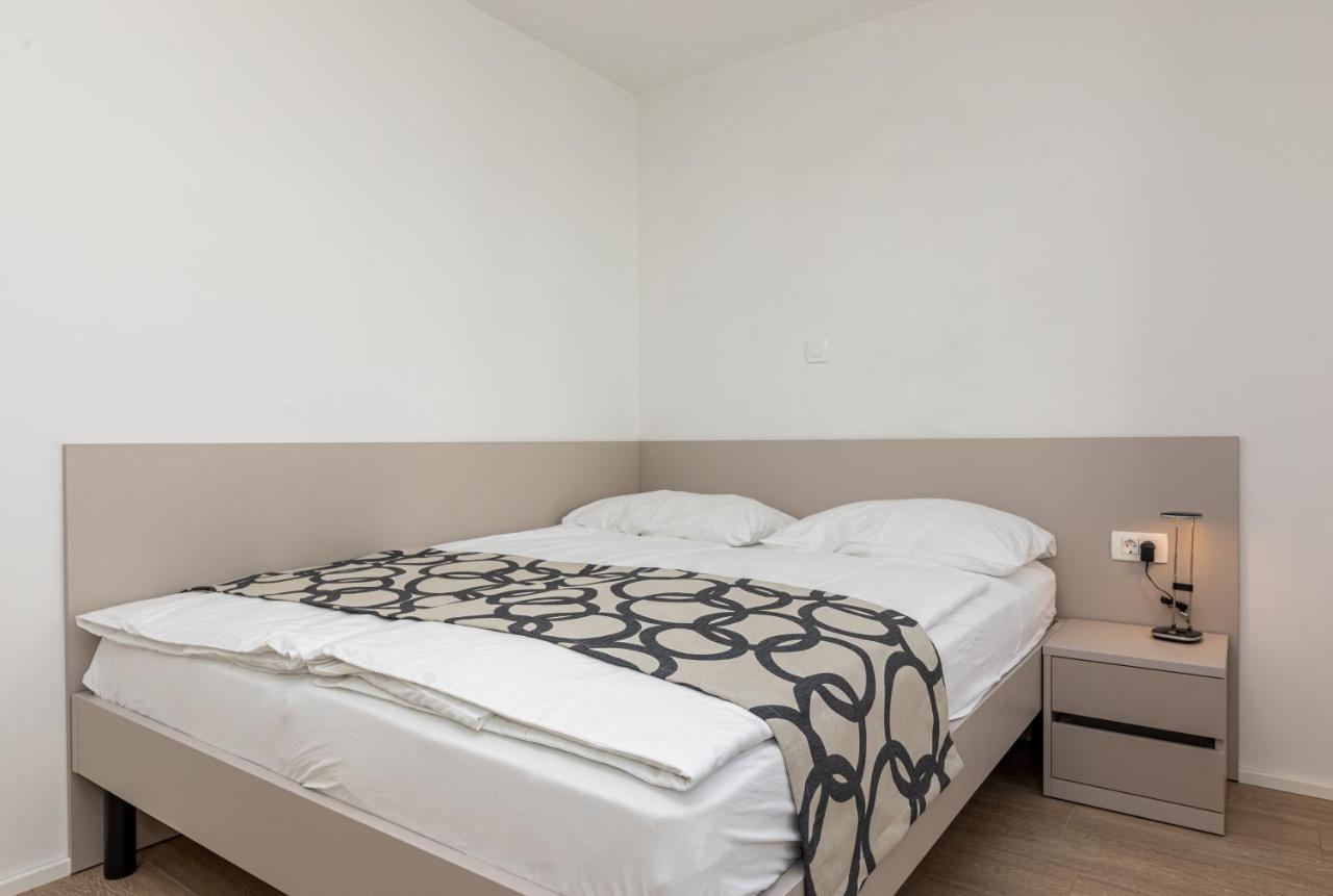 Apartments Crnekovic III Baska  Exterior photo