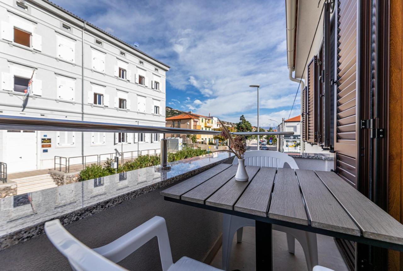 Apartments Crnekovic III Baska  Exterior photo
