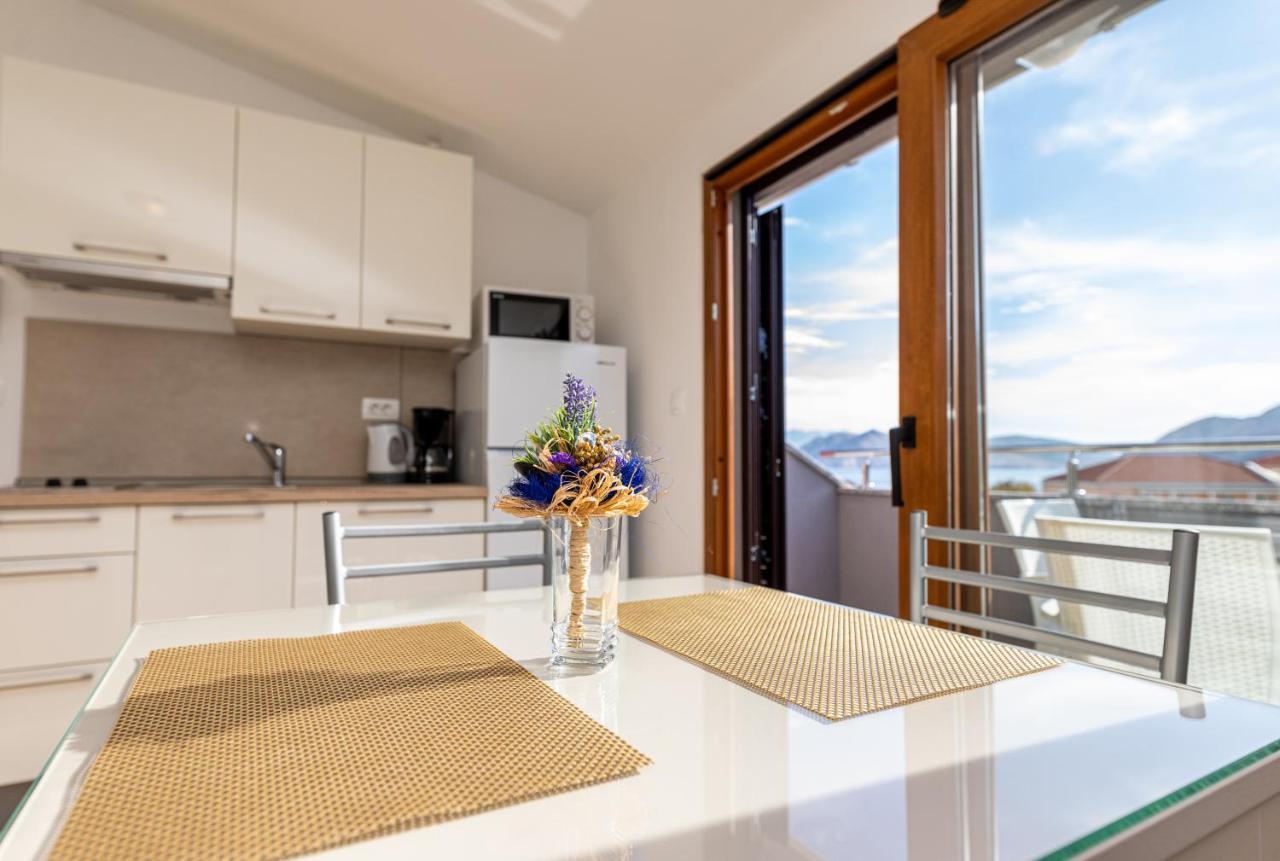 Apartments Crnekovic III Baska  Exterior photo