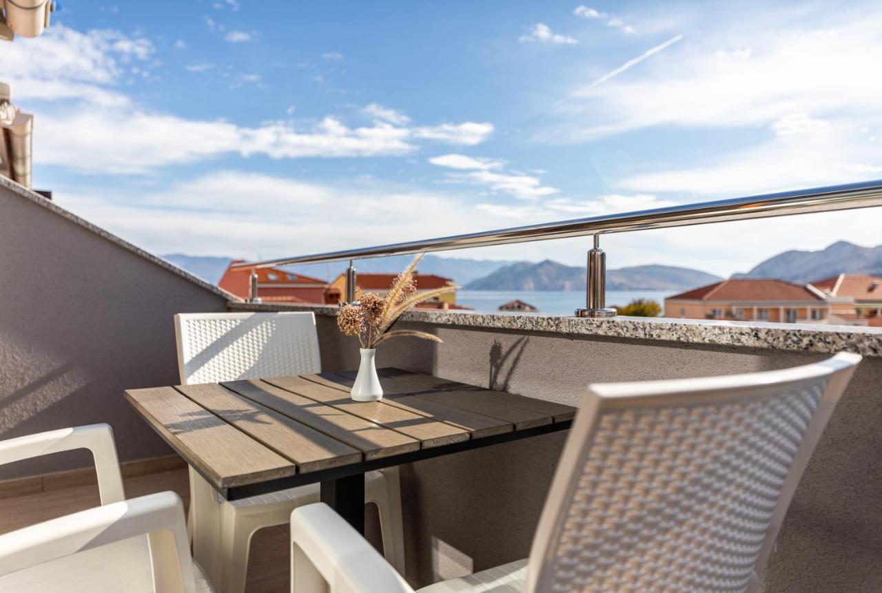 Apartments Crnekovic III Baska  Exterior photo