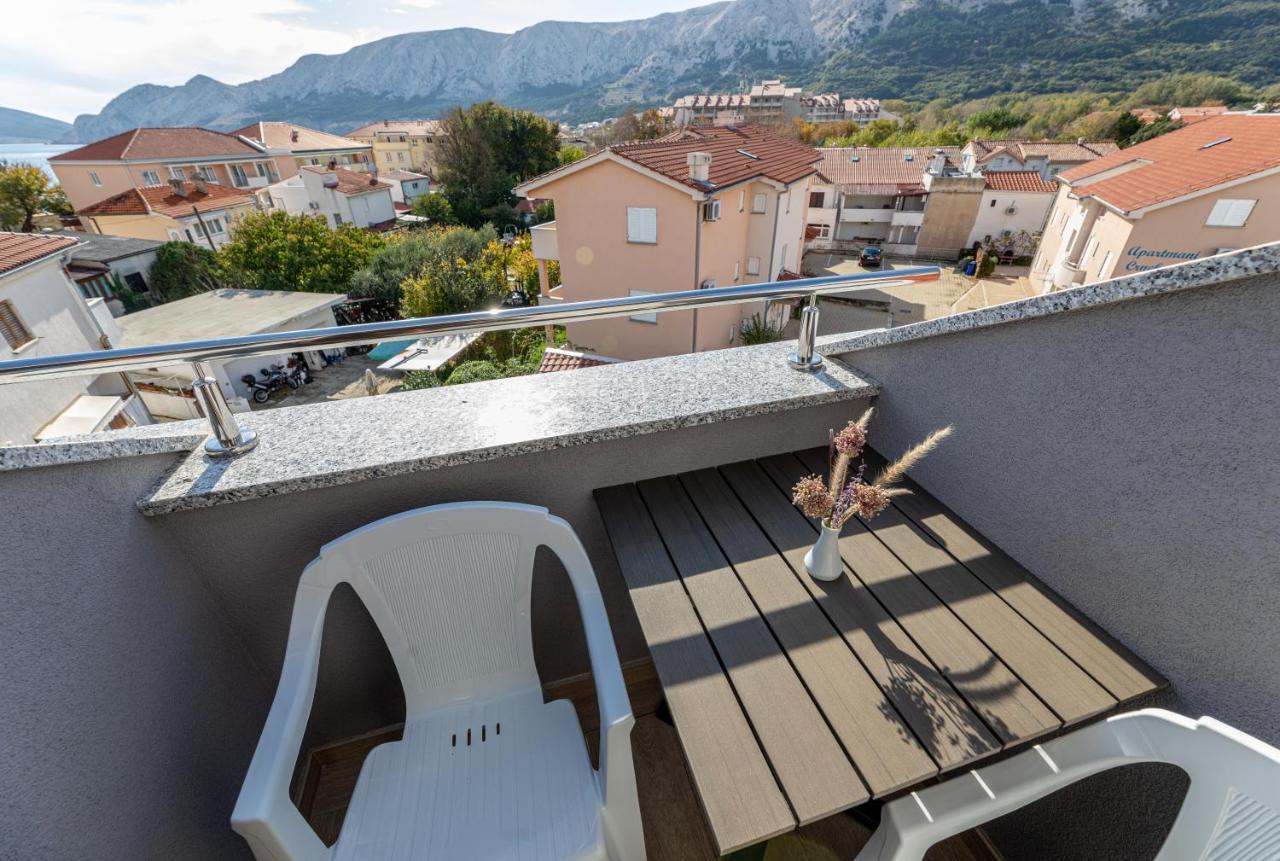Apartments Crnekovic III Baska  Exterior photo
